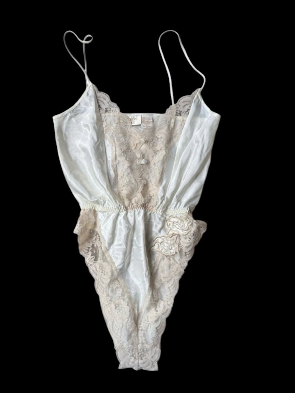 Deadstock Mid 80s/Early 90s Victoria Secret’s‎ Gold Label Light Tan Lace on Whit